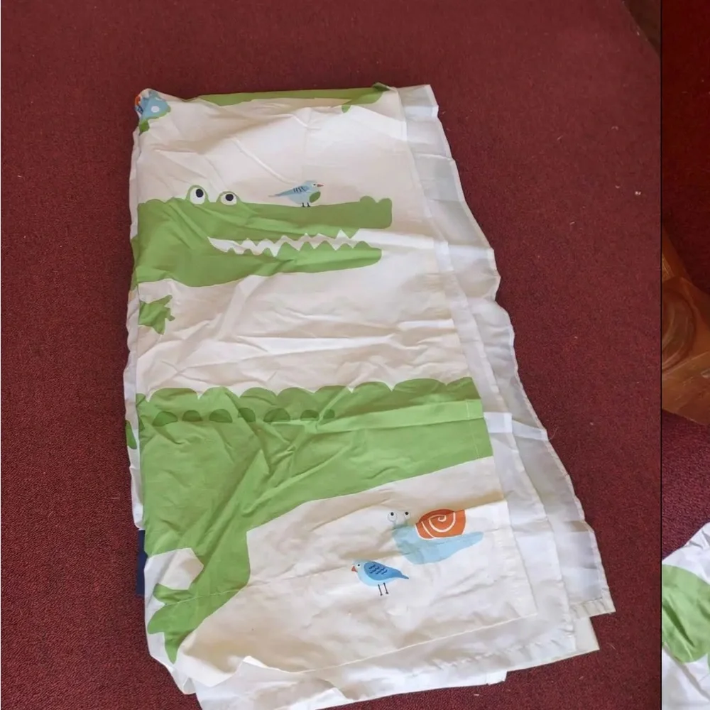 Pottery Barn Kids Green Crocodile Print Shower Curtain liner & hooks whimsy